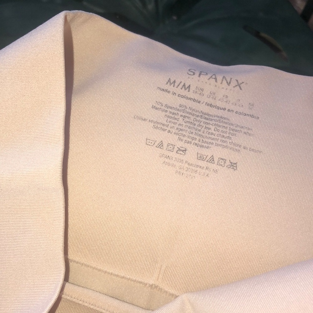 NWOT SPANX Everyday Shaping Panties Boyshort nude - Picture 3 of 6